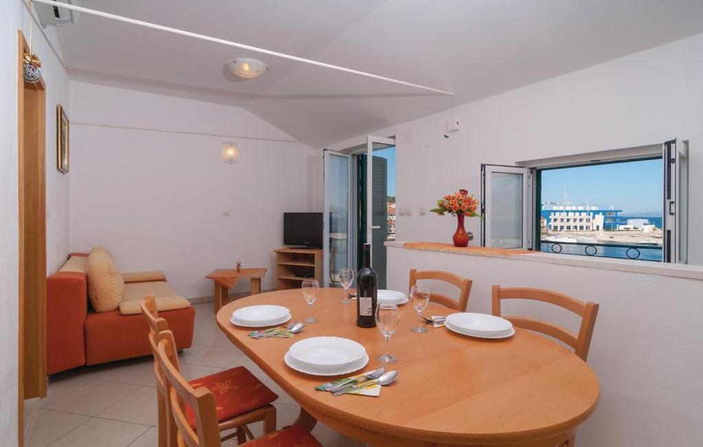 Direct At Sea Apartment Postira Exterior foto